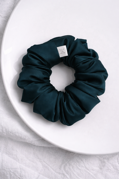 Plaukų gumytė iš Armani šilko