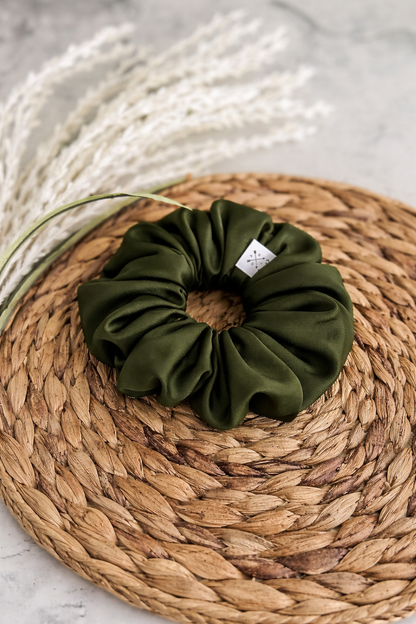 Plaukų gumytė iš Armani šilko