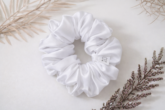 Plaukų gumytė iš Armani šilko