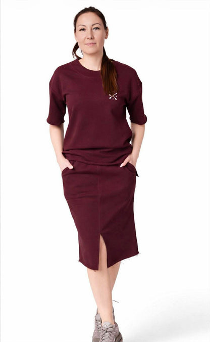 Kostiumėlis "Uoga"( palaidinė su sijonu)