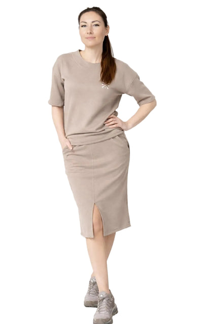 Kostiumėlis "Uoga"( palaidinė su sijonu)